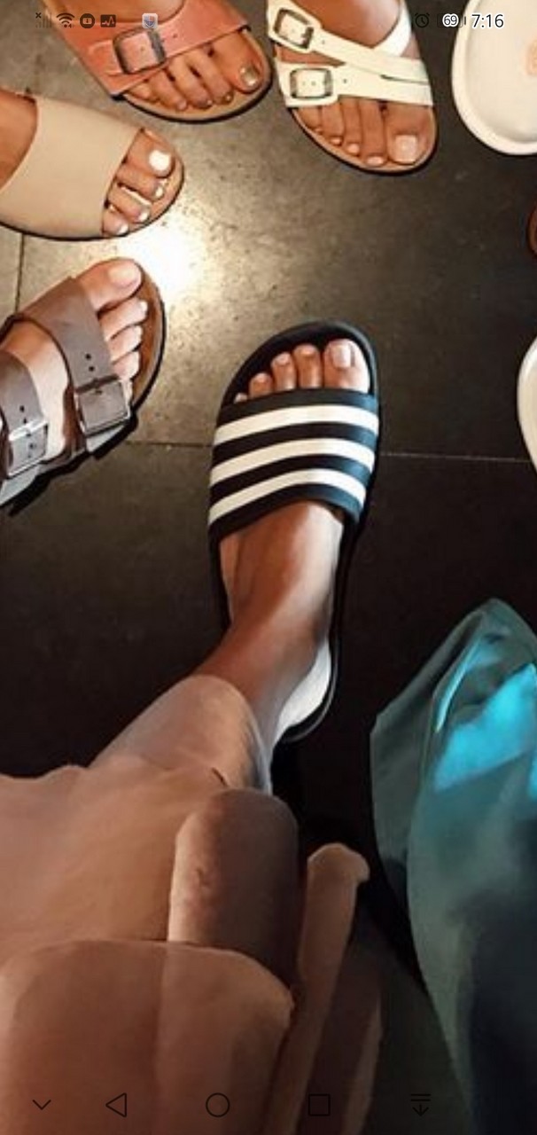 Tara Emad Feet
